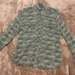 Camo American Eagle button up
